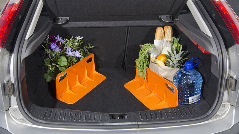 Illustration for article titled Clever Trunk Dividers Stop Your Groceries From Taking a Wild Ride